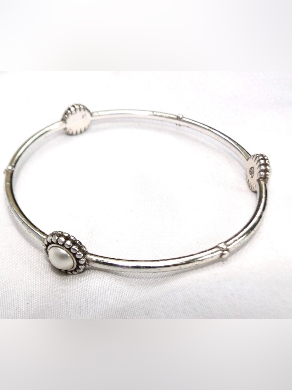 Brighton Luster Silver & Pearl Bangle Bracelet